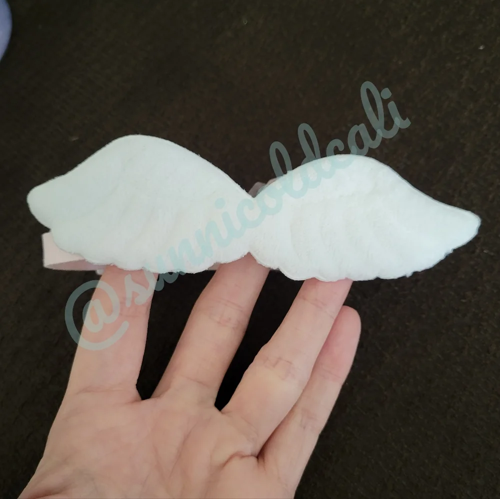 White angel wings for pet